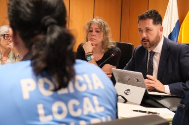 Josué Íñiguez, concejal de Seguridad, Convivencia y Cultura, durante la Junta Local de Seguridad