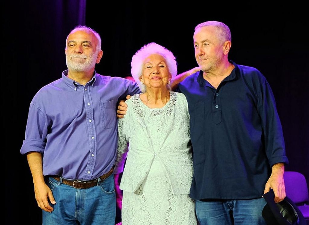 Juan Carlos Pérez Brito, María Mérida y 'El Colaro' en una imagen del histórico concierto 'Alma Canaria'.