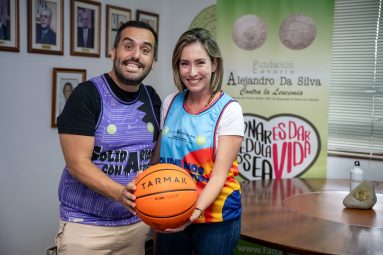 Kike Pérez y Alicia Suárez, padrinos de las dos equipaciones