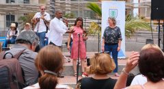 La Universidad Popular llena de cultura popular la plaza Saulo Torón con música, artesanía y juegos tradicionales