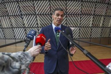 La embajada israelí en Madrid denuncia la postura moralmente indefendible de Sánchez