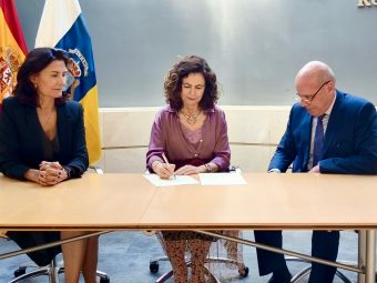 Momento de la firma