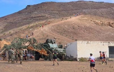 Participantes de la carrera por el CMT La Isleta