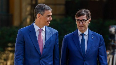 Pedro Sánchez se reúne con Salvador Illa en Moncloa