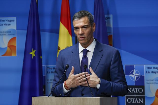Sánchez acude hoy a la cumbre europea en plena polémica con Trump por el gasto militar