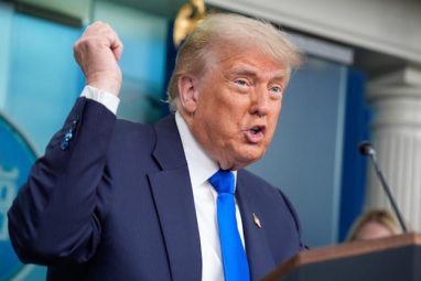 Trump rompe el diálogo comercial con Canadá y arremete contra la Unión Europea