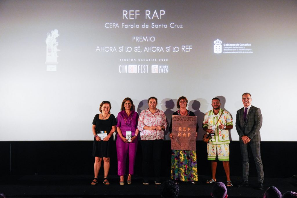 entrega de Premio REF en Cinedfest