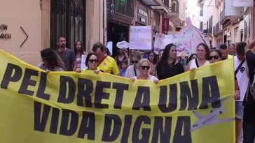 miles-personas-marchan-mallorca-