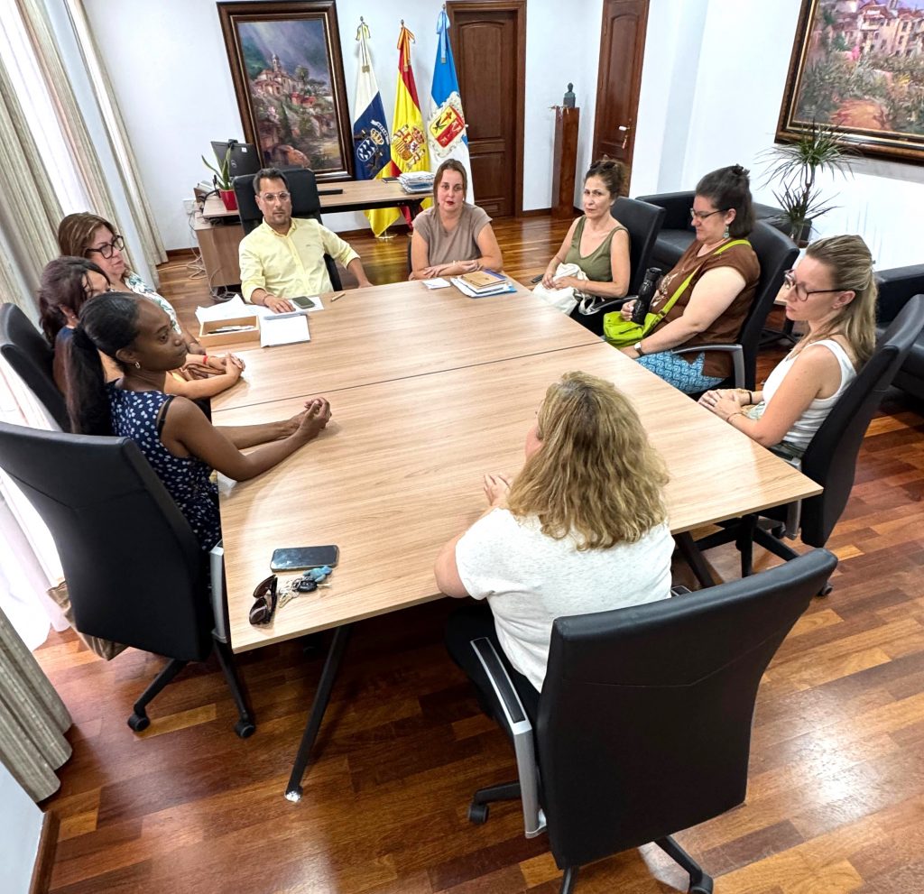 180725 Reuni�n coordinaci�n personal convenio proyecto soledad no deseada 02