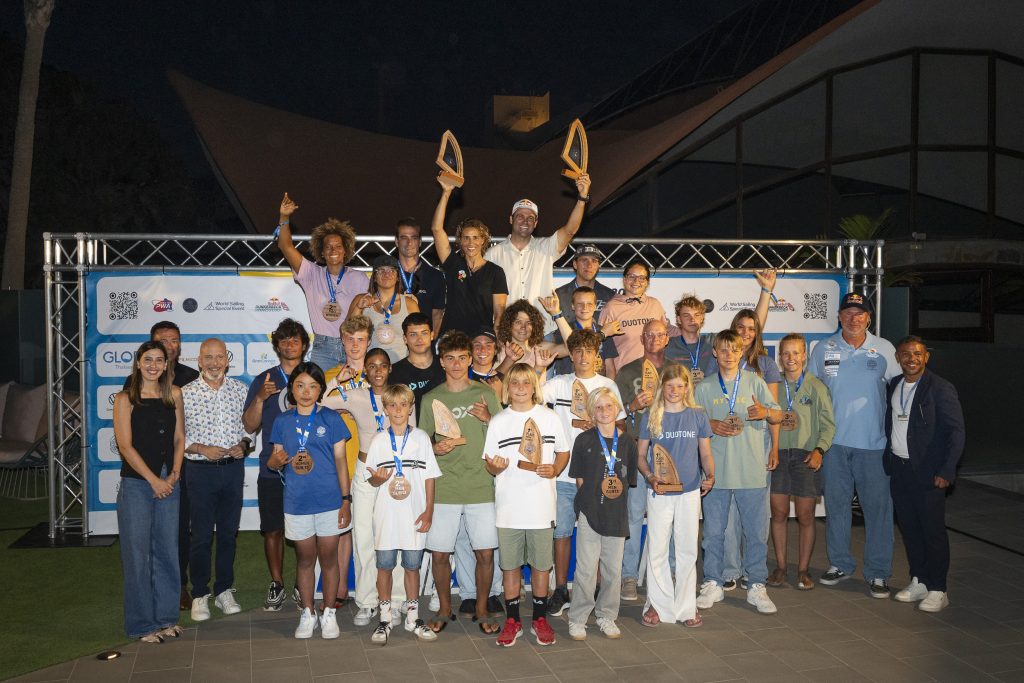 250713_9ªjornada_gcwindsurf_foto_familia_ganadores