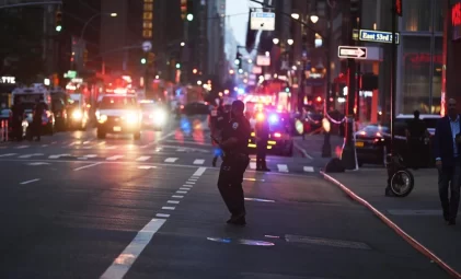 Al menos cuatro muertos, incluido un policía, en tiroteo en Nueva York, confirma alcalde