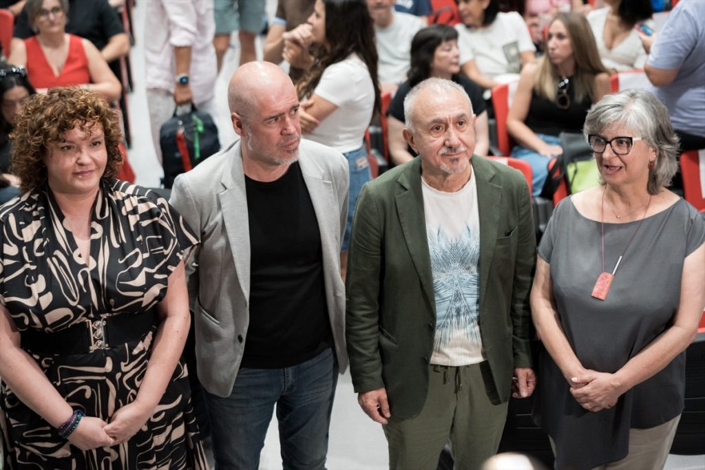 CCOO y UGT exigen la retirada de los vetos a la ley de reducción de jornada