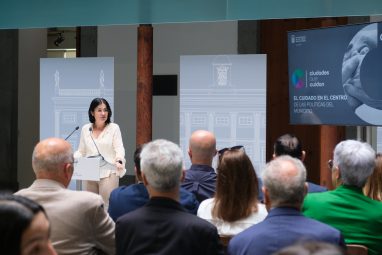 Carolina Darias presenta un proyecto para avanzar en el cuidado de la ciudadanía y el envejecimiento digno 1
