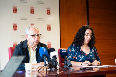 Casimiro Curbelo y la consejera de Movilidad, Cristina Ventura