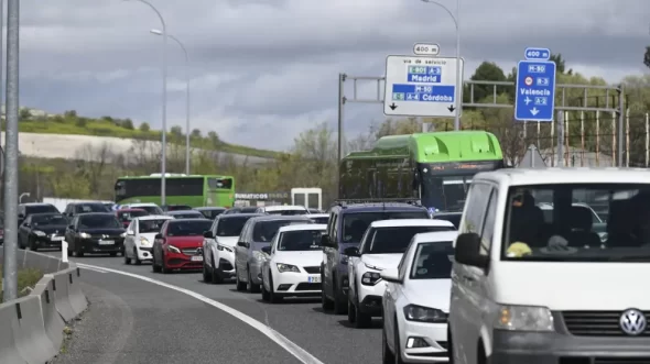 Comienza la primera salida del verano con 4,7 millones de viajes por carretera