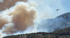 Confinadas otras dos localidades por el incendio de Paüls (Tarragona)