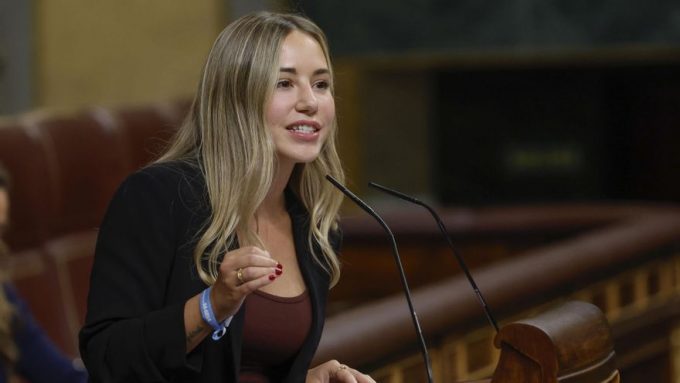 La diputada del PP Noelia Núñez reconoce que no ha acabado sus estudios de Derecho