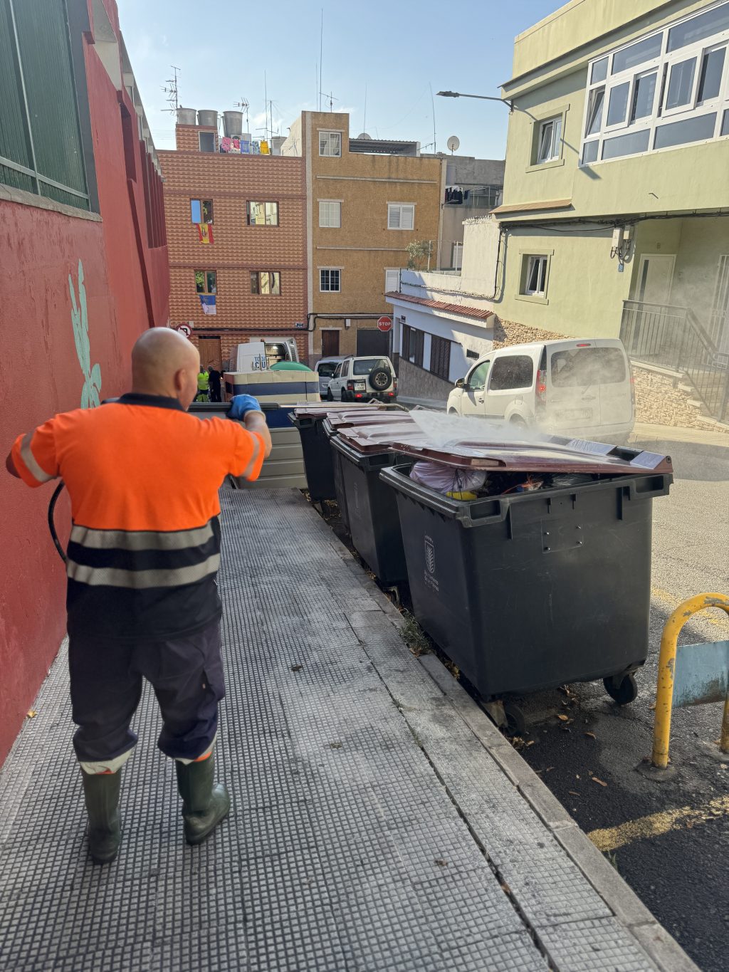 El Ayuntamiento finaliza la III fase del Plan de Higiene Urbana que ha llegado a más de un centenar de barrios (Piletas)