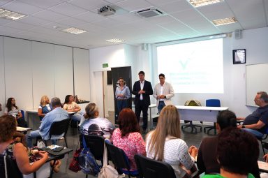 El alcalde en la presentación de la segunda fase del convenio de empleo