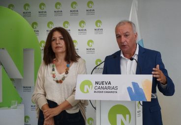 El secretario general y la vicesecretaria general de NC-BC, Luis Campos y Carmen Hernández