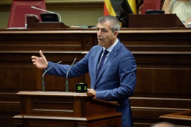 El vicepresidente durante la comparecencia de hoy martes.jpg