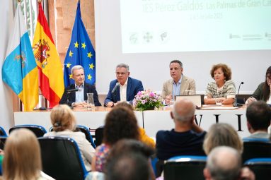 FOTO. El IES Pérez Galdós, en Gran Canaria, acoge las XVIII Jornadas Nacionales de Institutos Históricos (1)