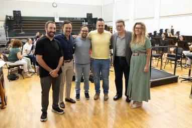 FOTO. Lope Afonso y Joseě Carlos Acha visitan un ensayo de la Banda Insular en la sede de la Sinfoěnica - Ensayo banda muěsica -18