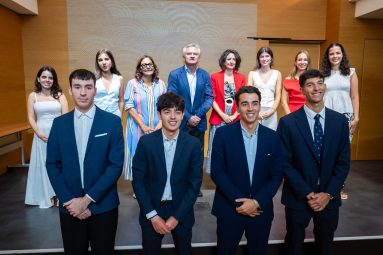 Foto familia becas posgrado y practicas Estados Unidos Fundación MAPFRE Canarias