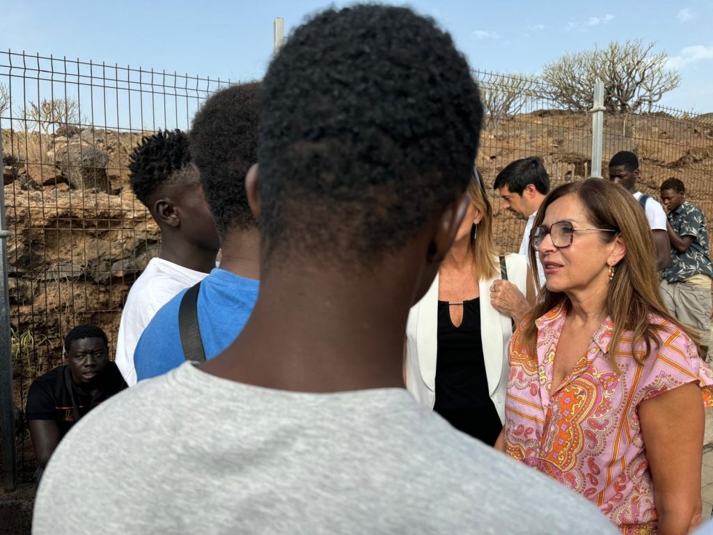 Imagen visita centro de menores
