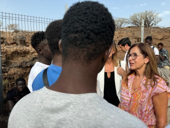 Imagen visita centro de menores