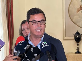 La Consejería insta al Estado a que tenga en cuenta la realidad insular en la posible subida de tasas aeroportuarias para 2026 1