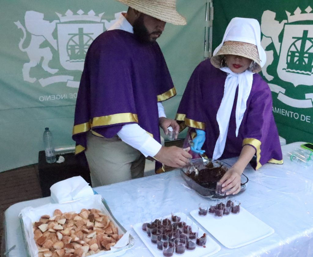 Los venezolanos de Barinas preparando la degustación