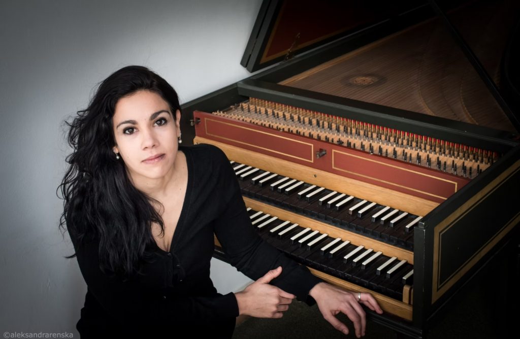 Patricia Robaina clave y dirección 2