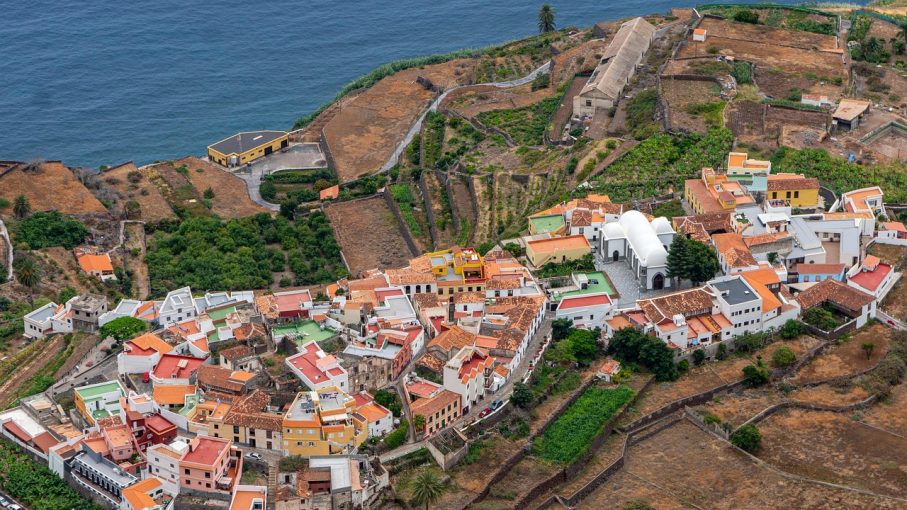 agulo-5064048_1280