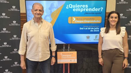 alcalde y concejala de Formación y Empleo