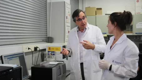 javier-sancho-catedratico-de-la-uz-coordina-un-proyecto-de-investigacion-internacional-para-desarrollar-antimicrobianos-contra-la-bacteria-helicobacter-pylori.r_