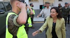 Margarita Robles pone en valor y agradece el esfuerzo de la Brigada ‘Galicia VII’ en la ‘Operación Centinela Gallego’
