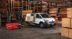 Ampliación de la gama Volkswagen Transporter: nueva versión con caja abierta y doble cabina y y dos nuevos furgones