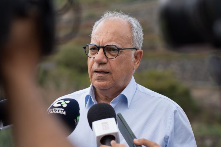 Casimiro Curbelo, presidente (2)