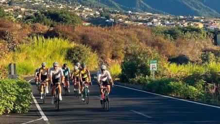 El Cabildo consensúa con los clubes ciclistas insulares la creación de puertos de montaña