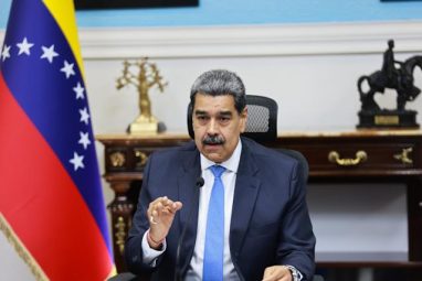 Maduro cree que Bolivia tenga que renacer de las cenizas tras 200 años de independencia