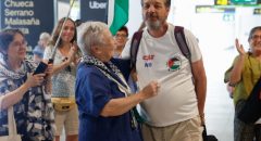 Santiago González, el segundo español de la Flotilla de la Libertad, llega a Madrid