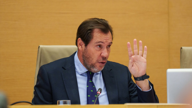 El PP pide la comparecencia de Puente para que informe del recorte de vuelos de Ryanair