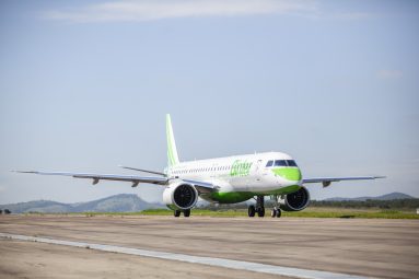 Embraer E195 E2 (1)