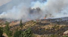 La Xunta ya está instalando barreras para evitar que las cenizas lleguen a los ríos
