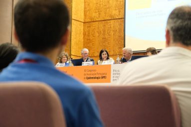 La alcaldesa, Carolina Darias, en la clausura de la Sociedad Española de Epidemiología