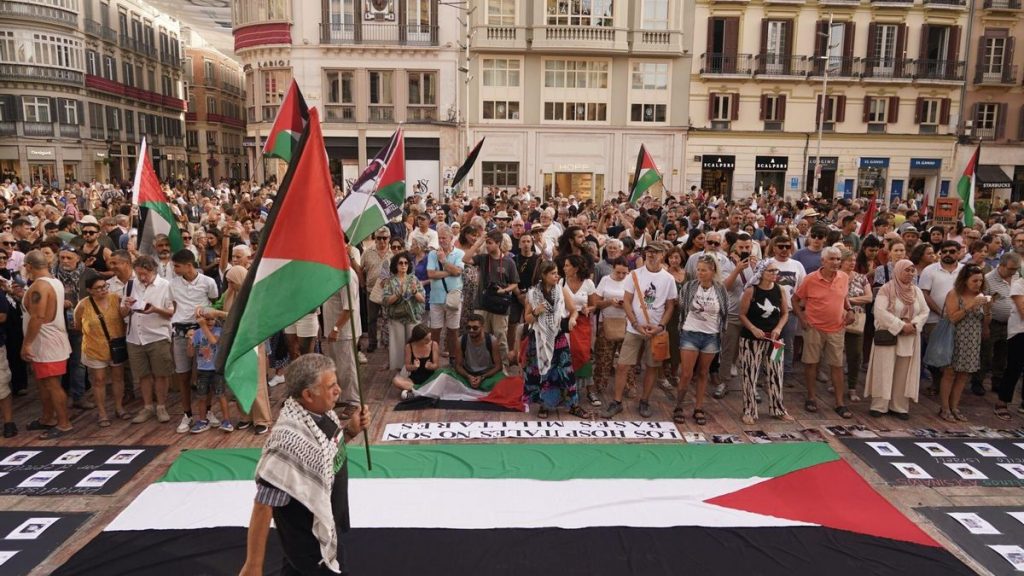 Miles de personas se suman en Málaga al llamamiento global por Gaza
