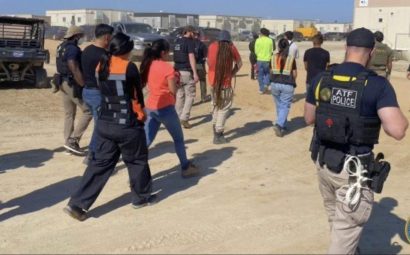 Seúl fleta un vuelo a EE.UU. para repatriar a detenidos en medio de descontento social