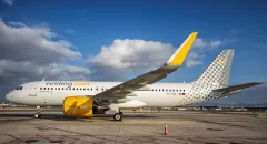 Vueling refuerza su oferta de invierno en Santiago y Tenerife y programa 1,5 millones de plazas 