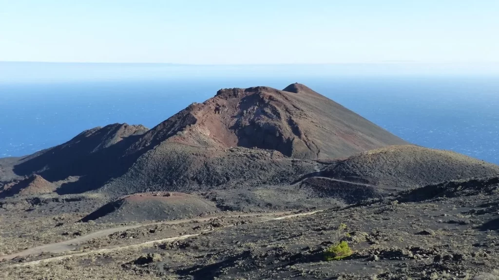 centro-nacional-vulcanologia-canarias
